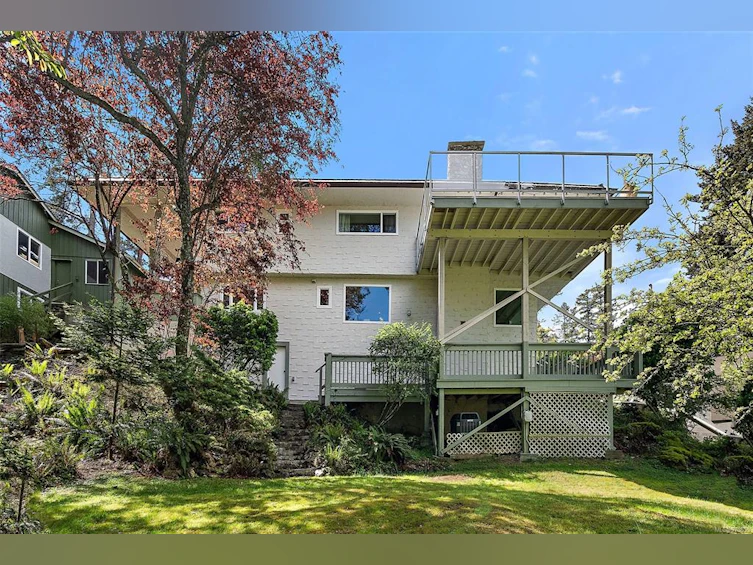 4747 Carloss Place, Saanich, BC, V8Y 1C9 - 44