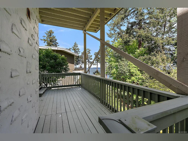 4747 Carloss Place, Saanich, BC, V8Y 1C9 - 45