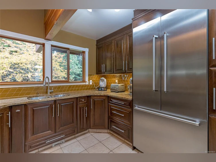 1460 Oceanspray Drive, North Saanich, BC, V8L 5J7 - 16