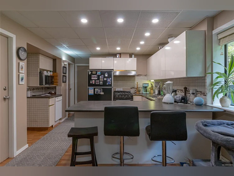 1460 Oceanspray Drive, North Saanich, BC, V8L 5J7 - 33