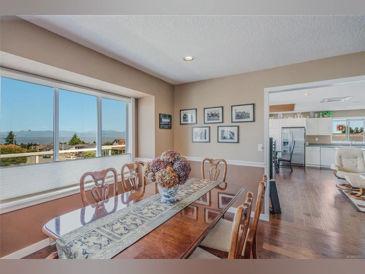 6346 Waterbury Road, Nanaimo, BC, V9R 2V1 - 6
