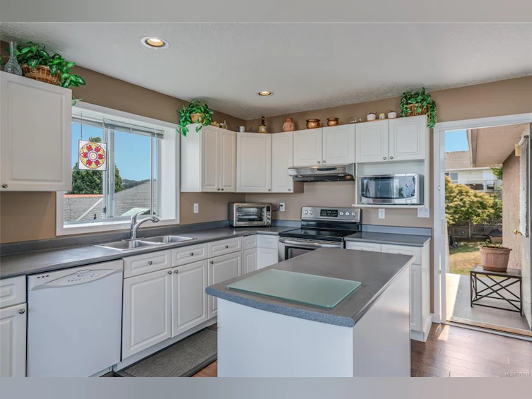 6346 Waterbury Road, Nanaimo, BC, V9R 2V1 - 35