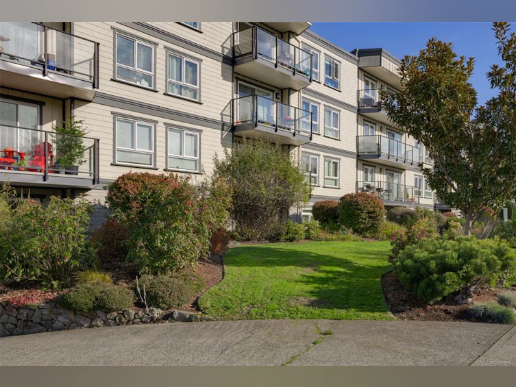 208-1024 Fairfield Road, Victoria, BC, V8V 3A5 - 4
