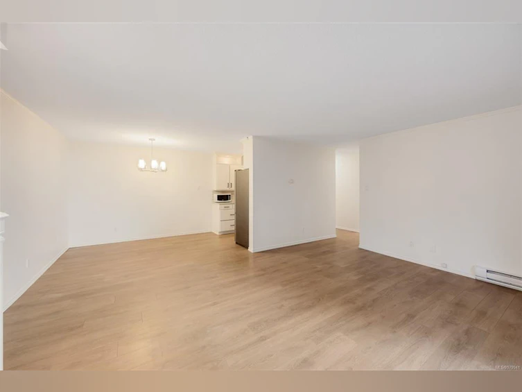 208-1024 Fairfield Road, Victoria, BC, V8V 3A5 - 12