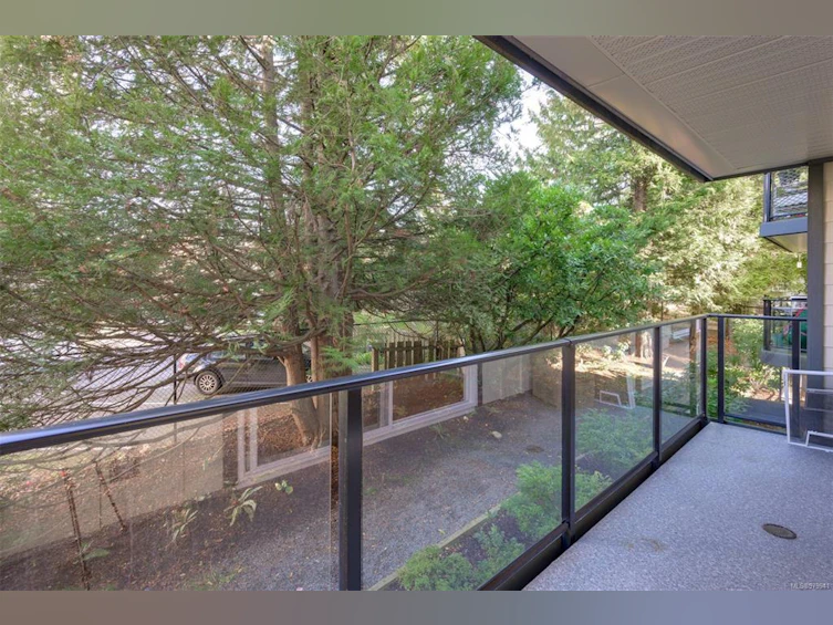 208-1024 Fairfield Road, Victoria, BC, V8V 3A5 - 15