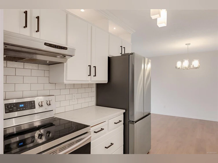 208-1024 Fairfield Road, Victoria, BC, V8V 3A5 - 21