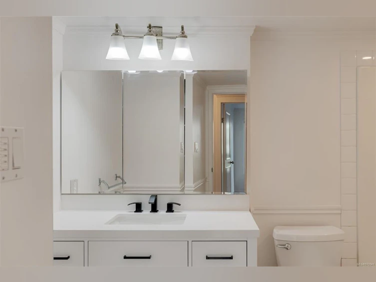 208-1024 Fairfield Road, Victoria, BC, V8V 3A5 - 26