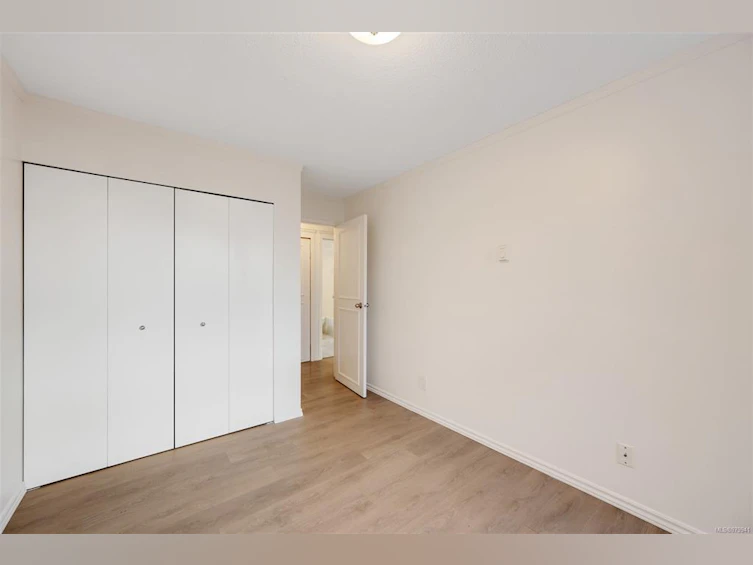 208-1024 Fairfield Road, Victoria, BC, V8V 3A5 - 29