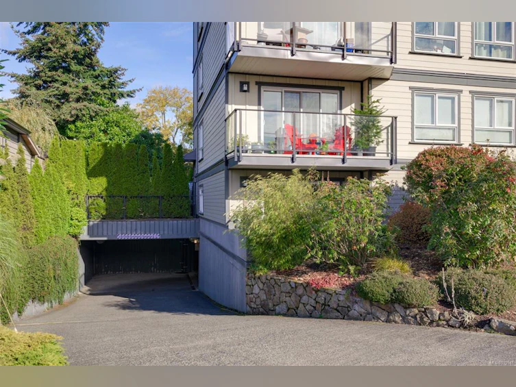 208-1024 Fairfield Road, Victoria, BC, V8V 3A5 - 33