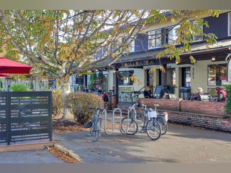 208-1024 Fairfield Road, Victoria, BC, V8V 3A5 - 36