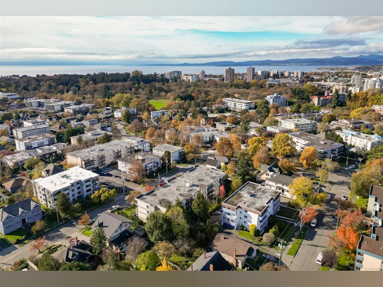 208-1024 Fairfield Road, Victoria, BC, V8V 3A5 - 40
