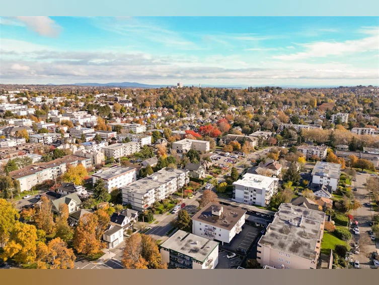208-1024 Fairfield Road, Victoria, BC, V8V 3A5 - 44