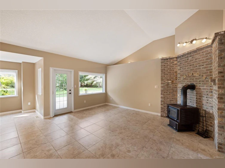 1242 Sunrise Drive, French Creek, BC, V9P 1W7 - 32