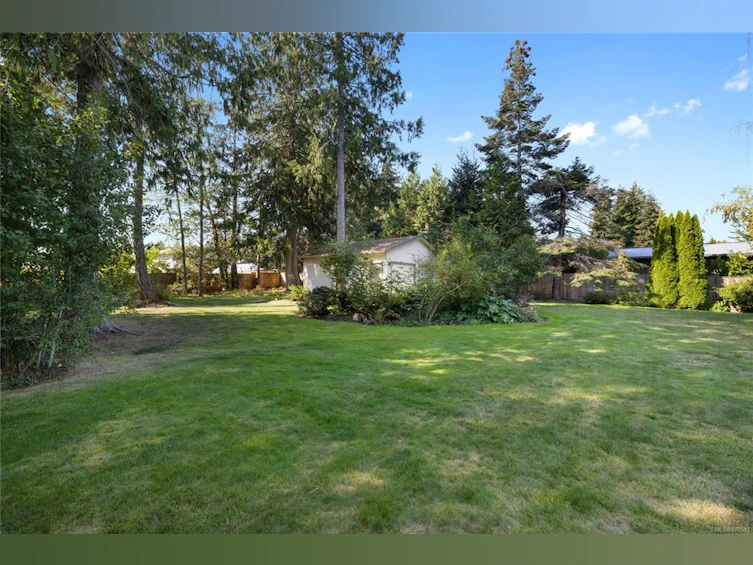 1242 Sunrise Drive, French Creek, BC, V9P 1W7 - 60