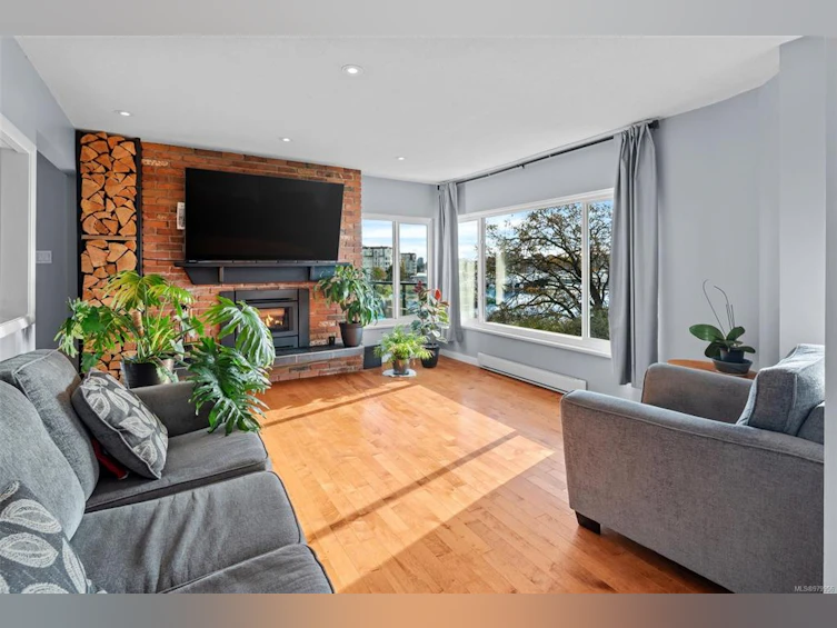 207 Mary Street, Victoria, BC, V9A 3V8 - 4