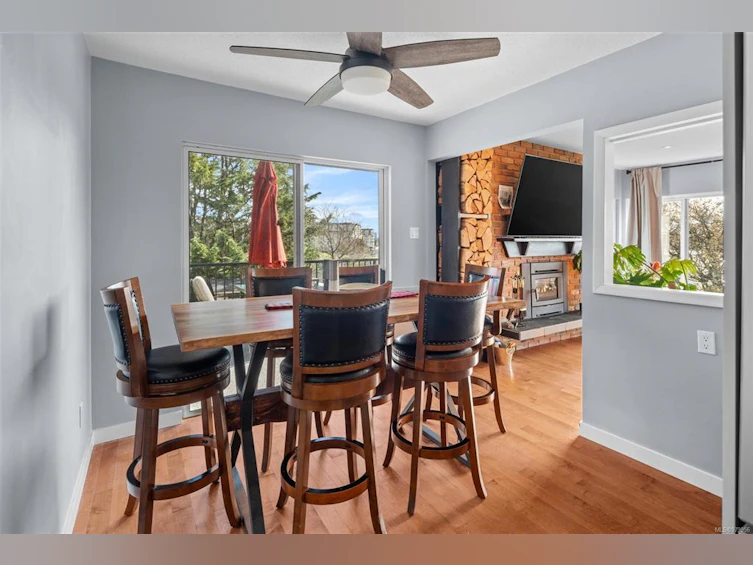 207 Mary Street, Victoria, BC, V9A 3V8 - 9