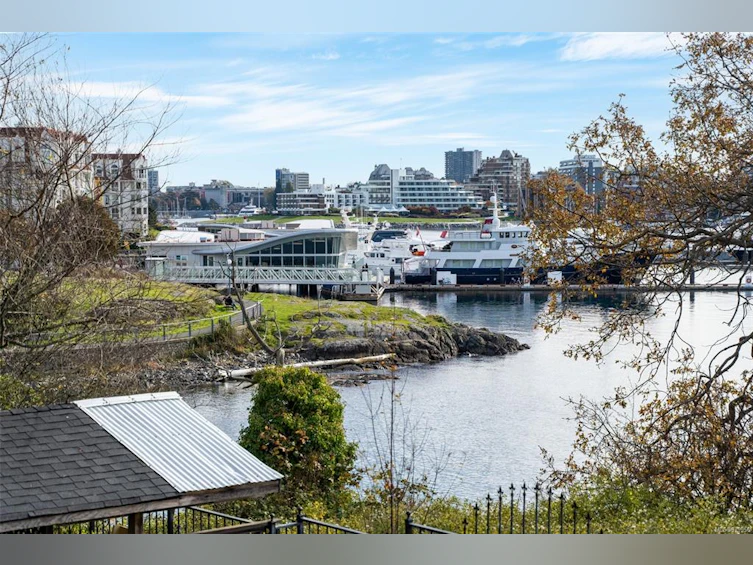 207 Mary Street, Victoria, BC, V9A 3V8 - 43