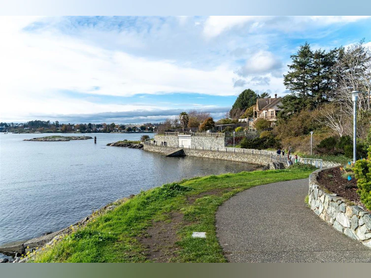 207 Mary Street, Victoria, BC, V9A 3V8 - 45