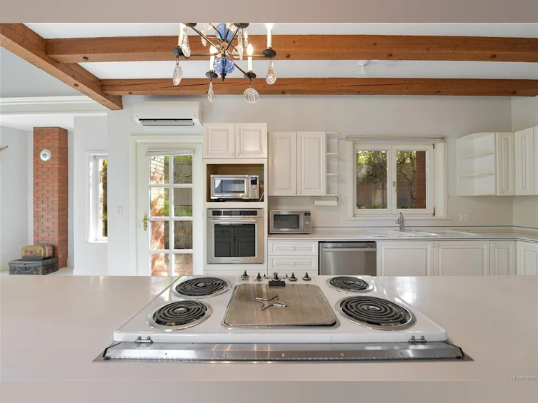 611 Island Road, Oak Bay, BC, V8S 2T7 - 13