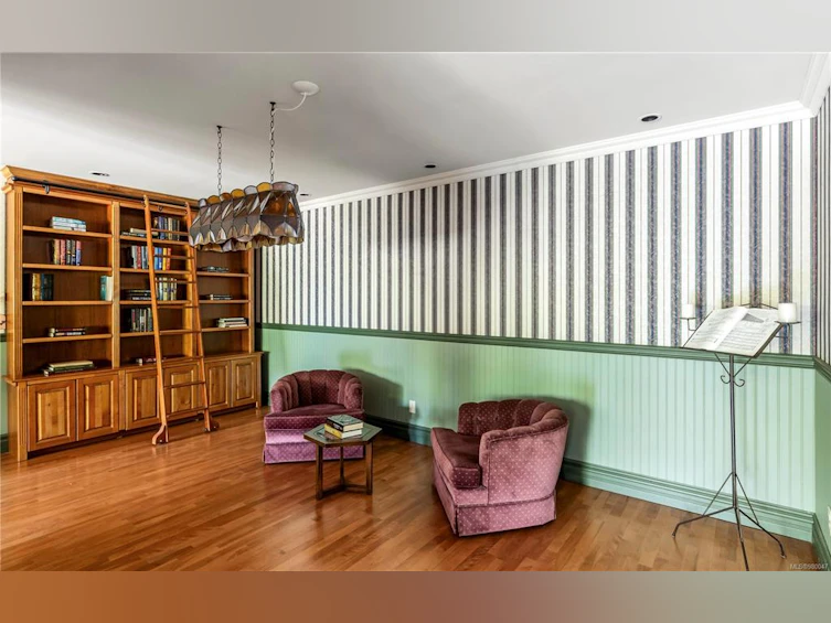 4740 Beaverdale Road, Saanich, BC, V8Z 6K2 - 26