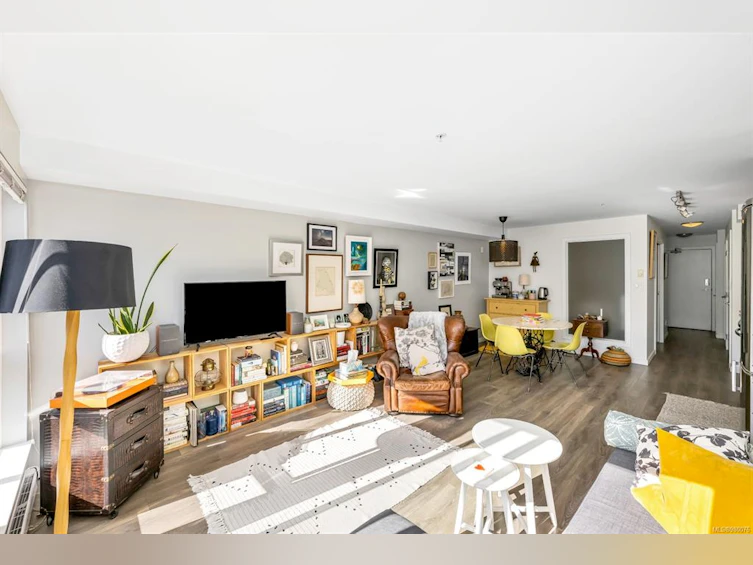 216-528 Pandora Avenue, Victoria, BC, V8W 0C6 - 2