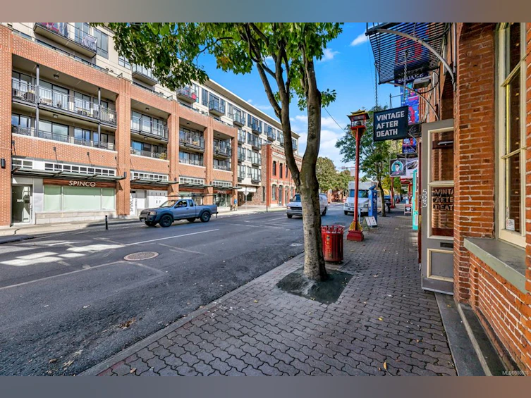 216-528 Pandora Avenue, Victoria, BC, V8W 0C6 - 21