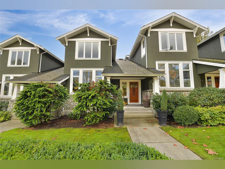 756 Cordova Bay Road, Saanich, BC, V8Y 1R1