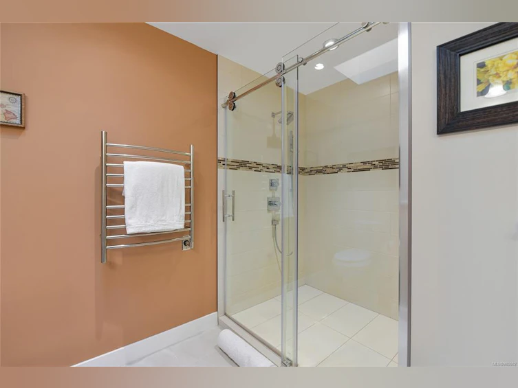 756 Cordova Bay Road, Saanich, BC, V8Y 1R1 - 45