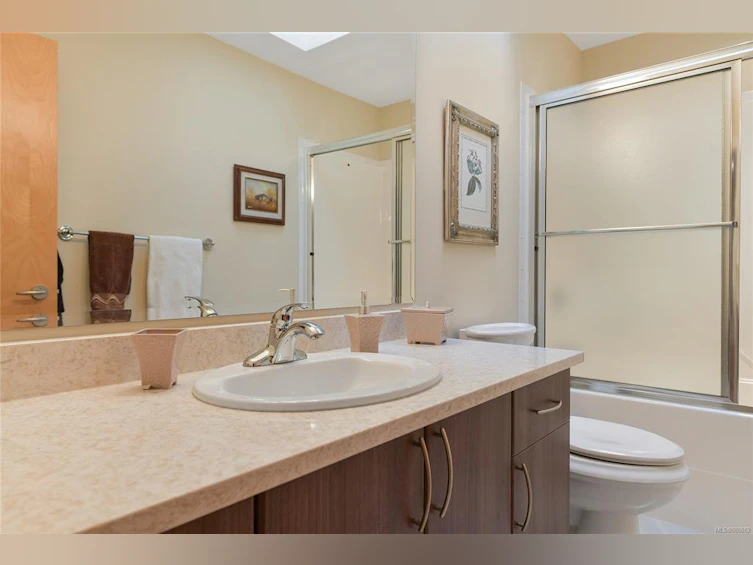756 Cordova Bay Road, Saanich, BC, V8Y 1R1 - 50