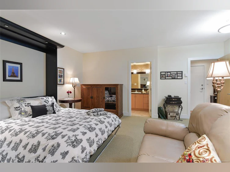 756 Cordova Bay Road, Saanich, BC, V8Y 1R1 - 55