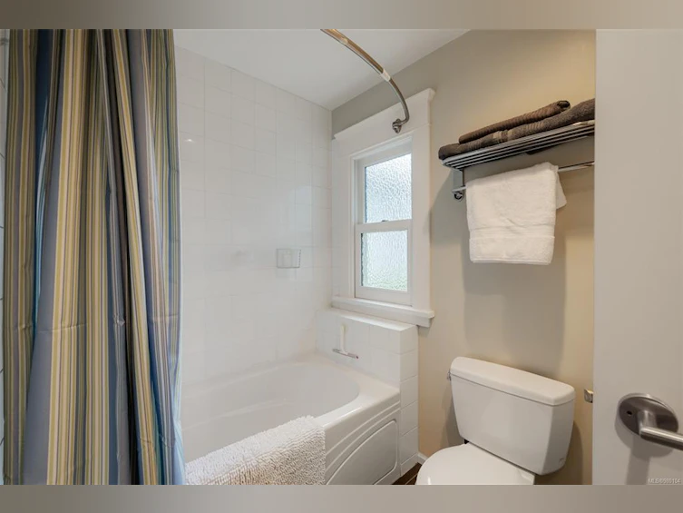 1330 Minto Street, Victoria, BC, V8S 1P4 - 50