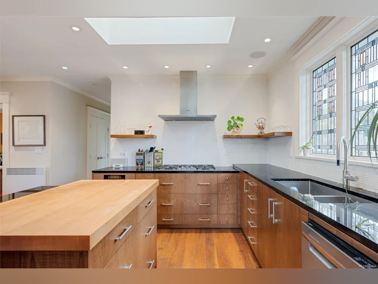 1330 Minto Street, Victoria, BC, V8S 1P4 - 12