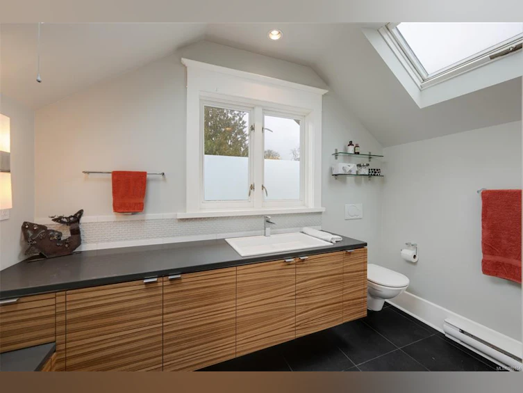 1330 Minto Street, Victoria, BC, V8S 1P4 - 28