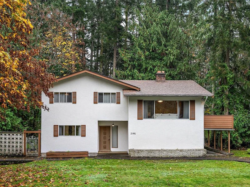 2146 Neptune Road, North Saanich BC V8L 5J4