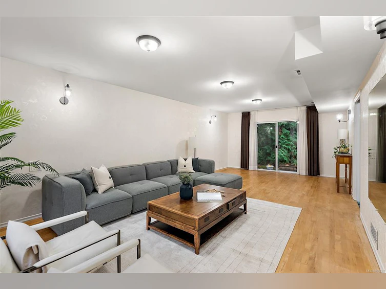 2146 Neptune Road, North Saanich, BC, V8L 5J4 - 8