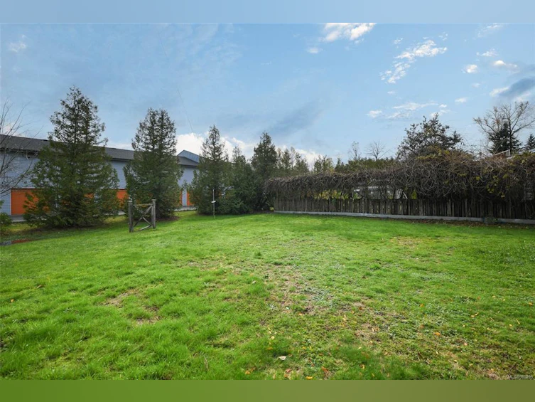 1500 22nd Street, Courtenay, BC, V9N 7L6 - 5