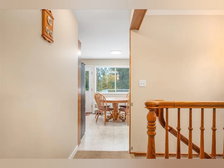 7901 Athabasca Place, Crofton, BC, V0R 1R0 - 9