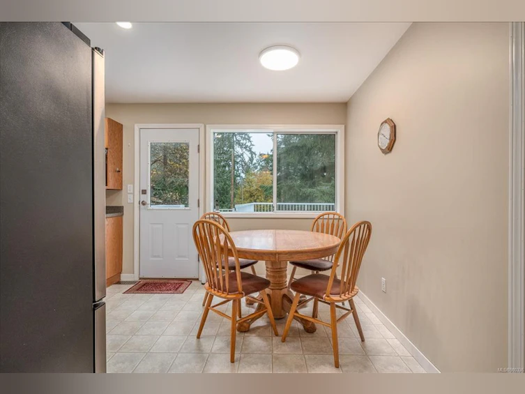7901 Athabasca Place, Crofton, BC, V0R 1R0 - 15