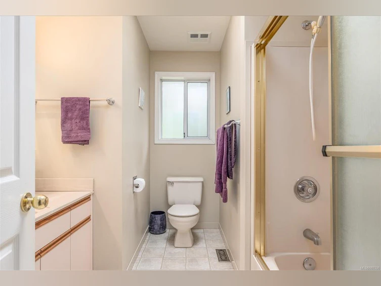 7901 Athabasca Place, Crofton, BC, V0R 1R0 - 34