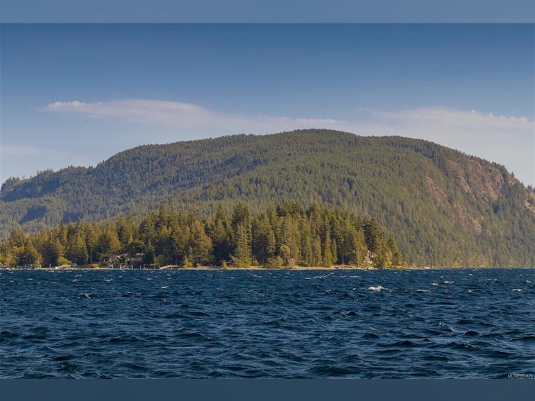 10674 Lake Boulevard, Youbou, BC, V0R 3E1 - 11