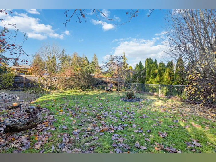 444 Young Street, Parksville, BC, V9P 1C1 - 23