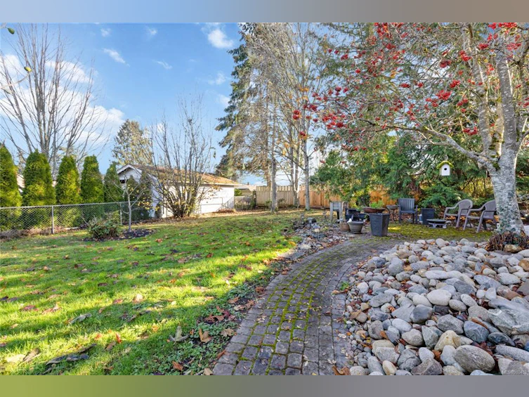 444 Young Street, Parksville, BC, V9P 1C1 - 25