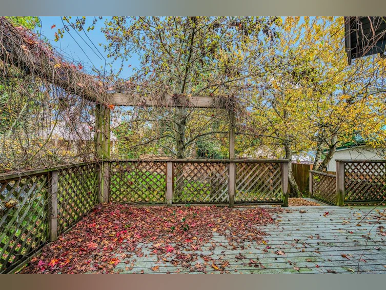 582 Bradley Street, Nanaimo, BC, V9S 1C1 - 24