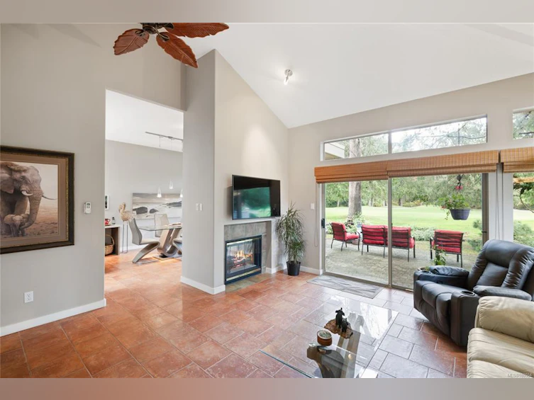 828 Lakes Boulevard, French Creek, BC, V9P 2P8