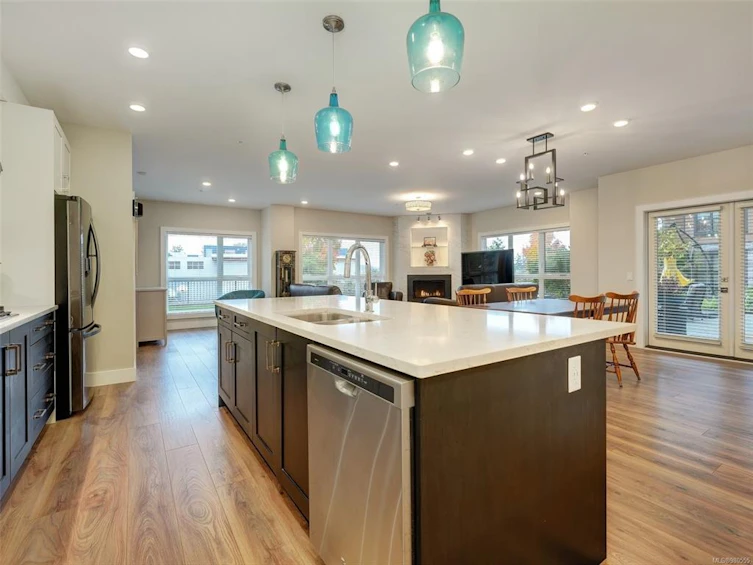103-747 Travino Lane, Saanich, BC, V8Z 0E4 - 8