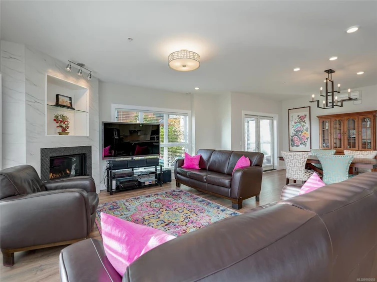 103-747 Travino Lane, Saanich, BC, V8Z 0E4 - 5