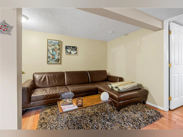 4228 Cedarglen Road, Saanich, BC, V8N 4N6 - 13