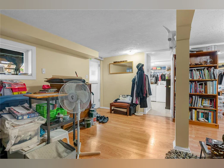 4228 Cedarglen Road, Saanich, BC, V8N 4N6 - 16