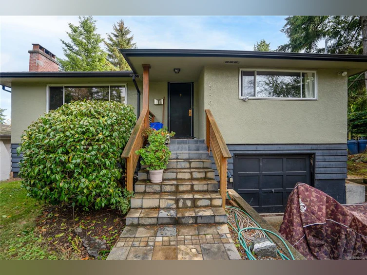 4228 Cedarglen Road, Saanich, BC, V8N 4N6 - 21
