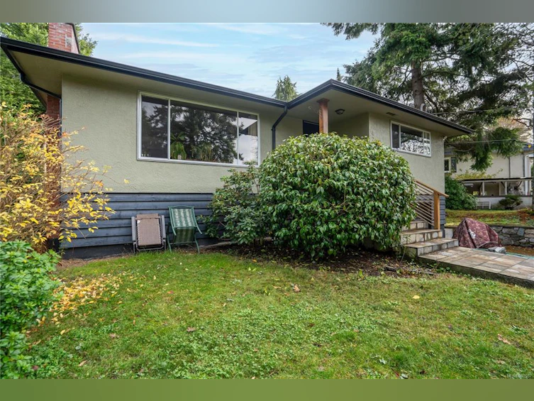 4228 Cedarglen Road, Saanich, BC, V8N 4N6 - 22